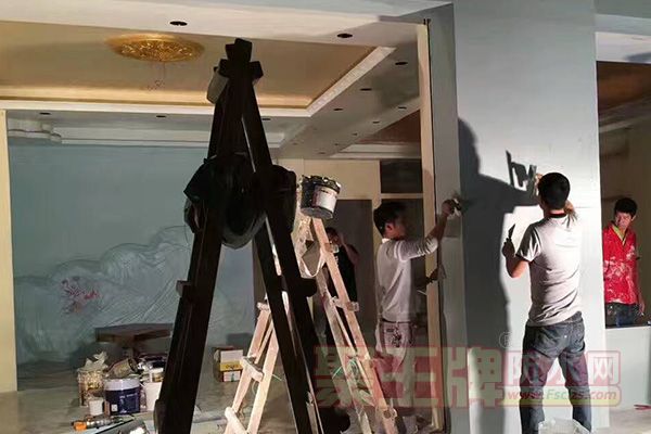 艺术漆施工前必须刷底漆，为什�2.jpg
