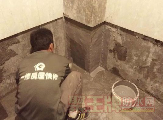 卫生间做防水多少钱一平米，防水师傅告诉你价格差异从何而来