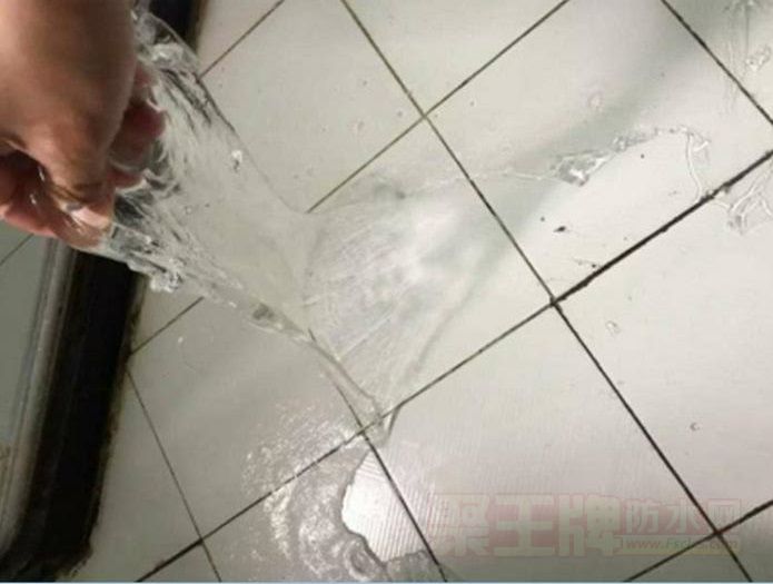 8免砸砖厨卫渗漏修复宝凝固�.jpg